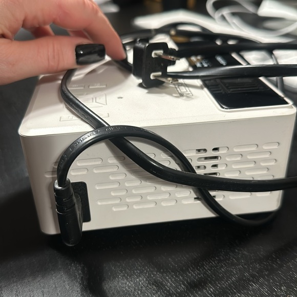 TMY LED USB LCD projector - Picture 5 of 5